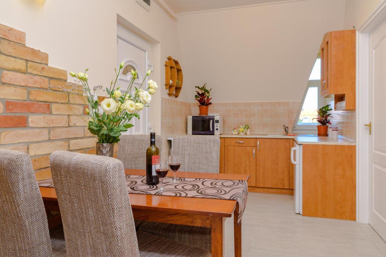 Illes Apartmanok Ii. Hajduszoboszlo Luaran gambar